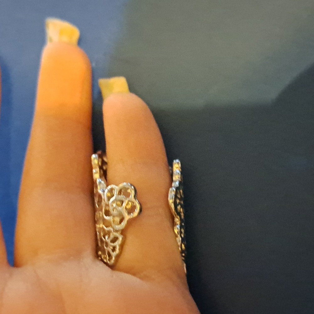 Flowers lot bundle set small tiny floral silver tone negative space ring earring - Picture 2 of 5